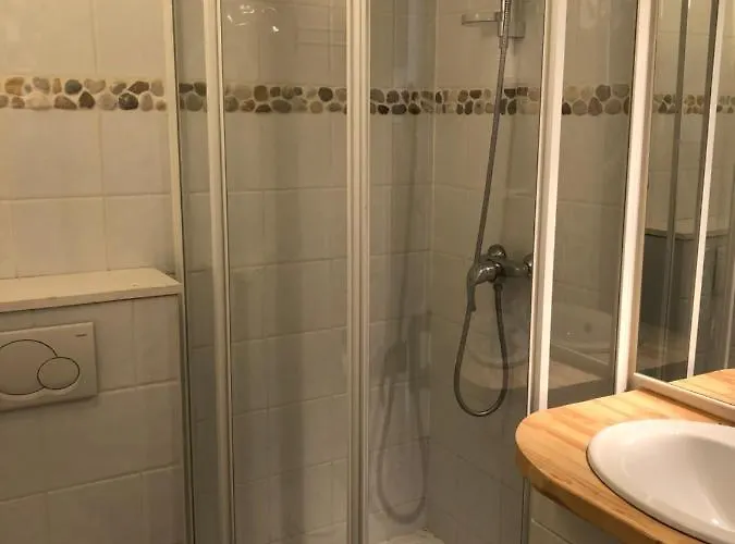 6 Versoie Avec Parking *